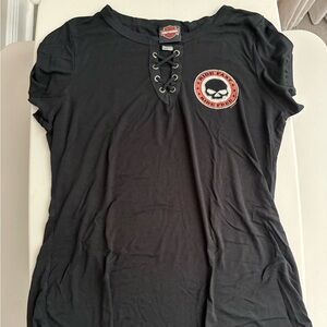 Hybrid Apparel Black Short-Sleeve Lace-Up Skull Patch Tee